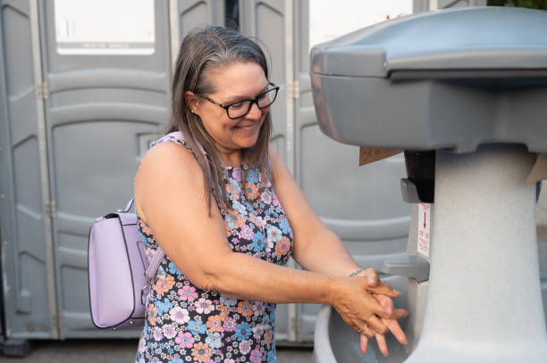 Best Porta potty rental near me  in Munising, MI